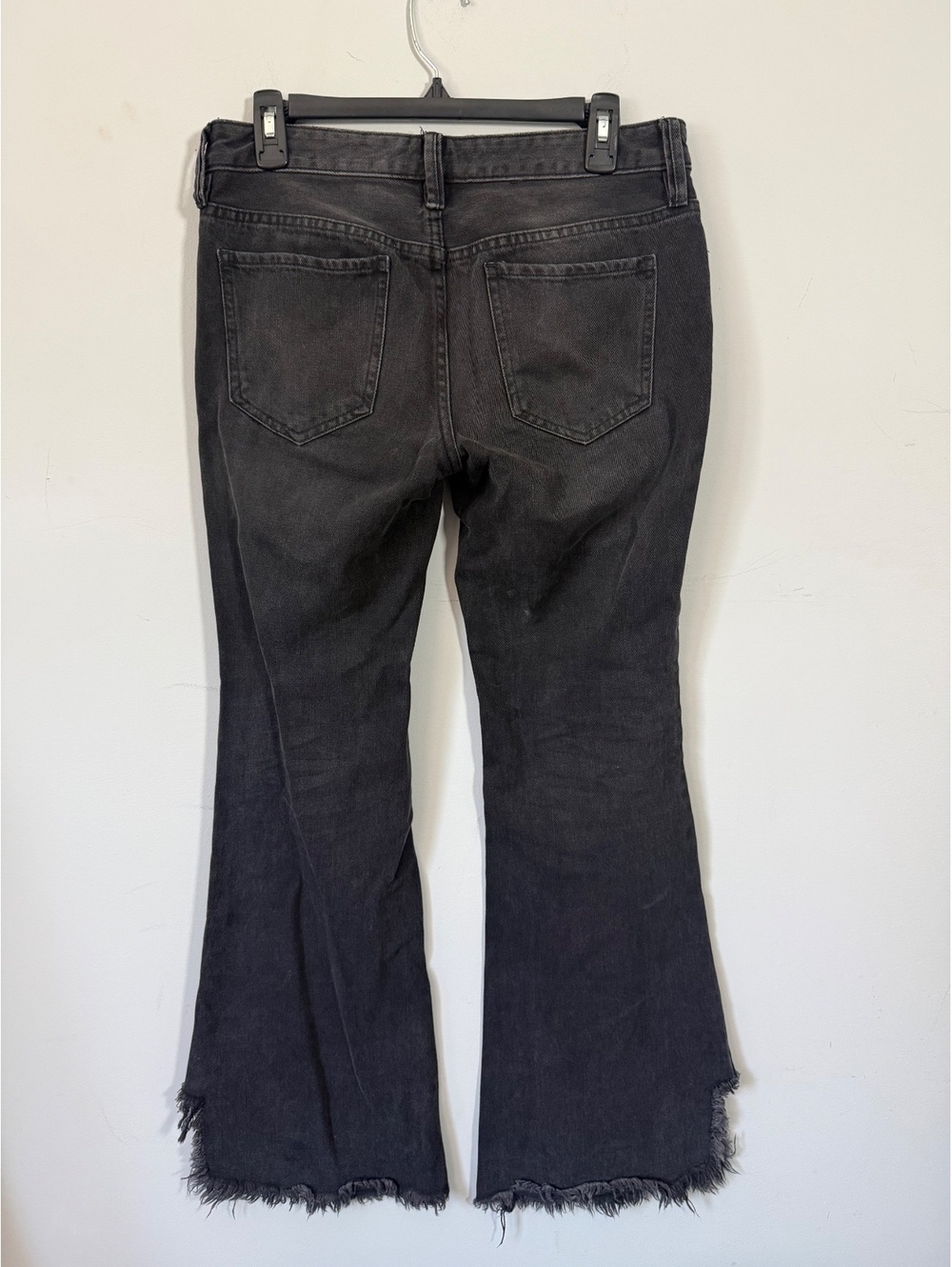 We The Free Vintage Flare jeans Washed Black Raw Hem Women’s Size 26 - Picture 5 of 5